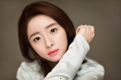 娱乐圈吃瓜小妹妹小说在线阅读,吃瓜小妹妹的甜蜜复仇之旅